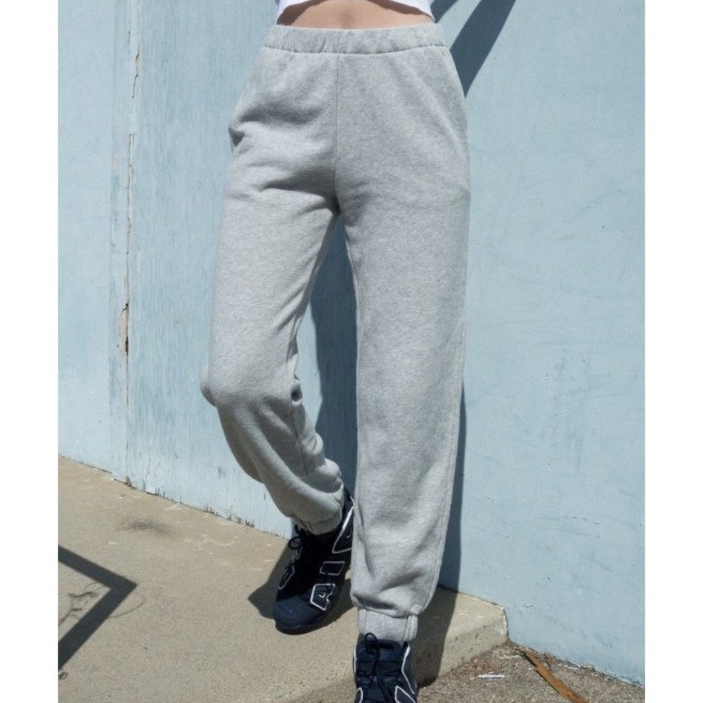 Brandy Melville / Rosa Sweatpants